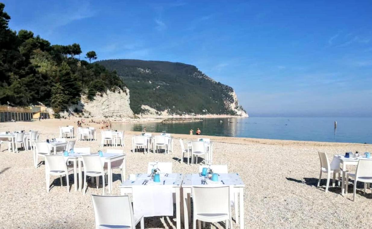 Agriturismo Rosa Antica Monte San Vito Exterior foto